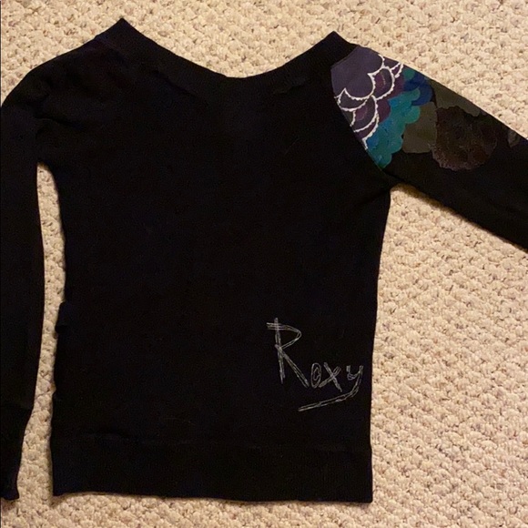 Black flower/design ROXY sweatshirt - Picture 2 of 2